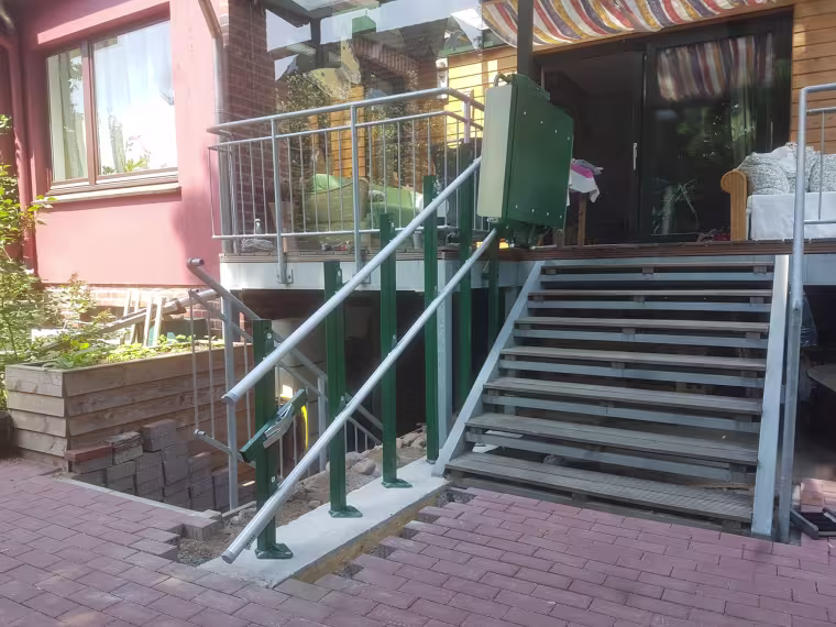Niedersachsen Lifte - Installierte Treppen-Außenlift