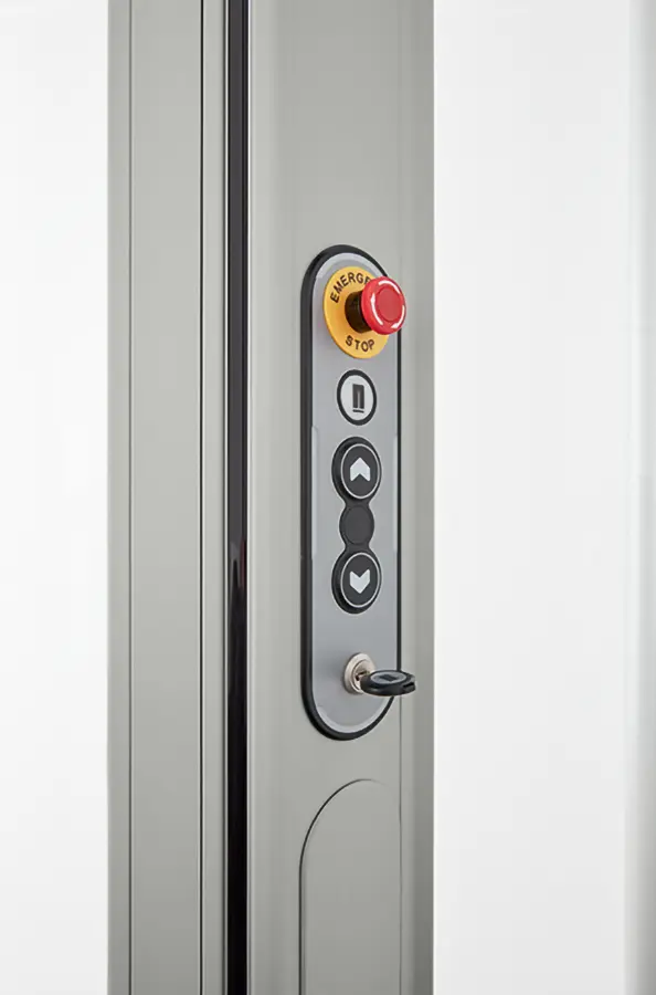 Das intuitive Bedienpanel des myHomelift für eine einfache Steuerung